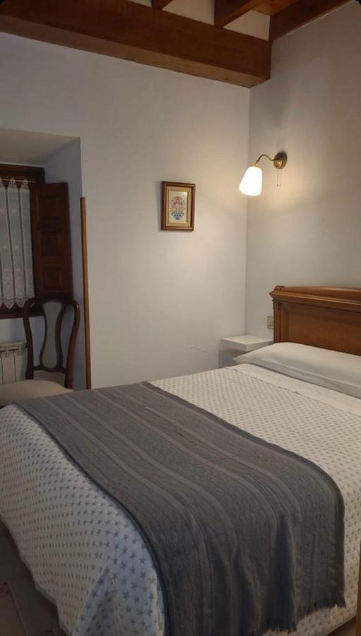 Casa Rural El Torrejon Arenas De Cabrales Exteriör bild