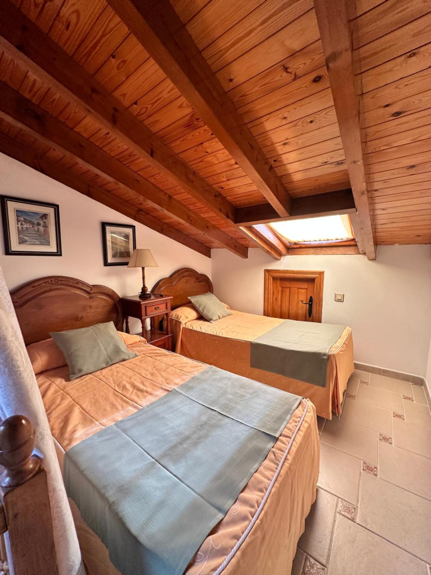 Casa Rural El Torrejon Arenas De Cabrales Exteriör bild