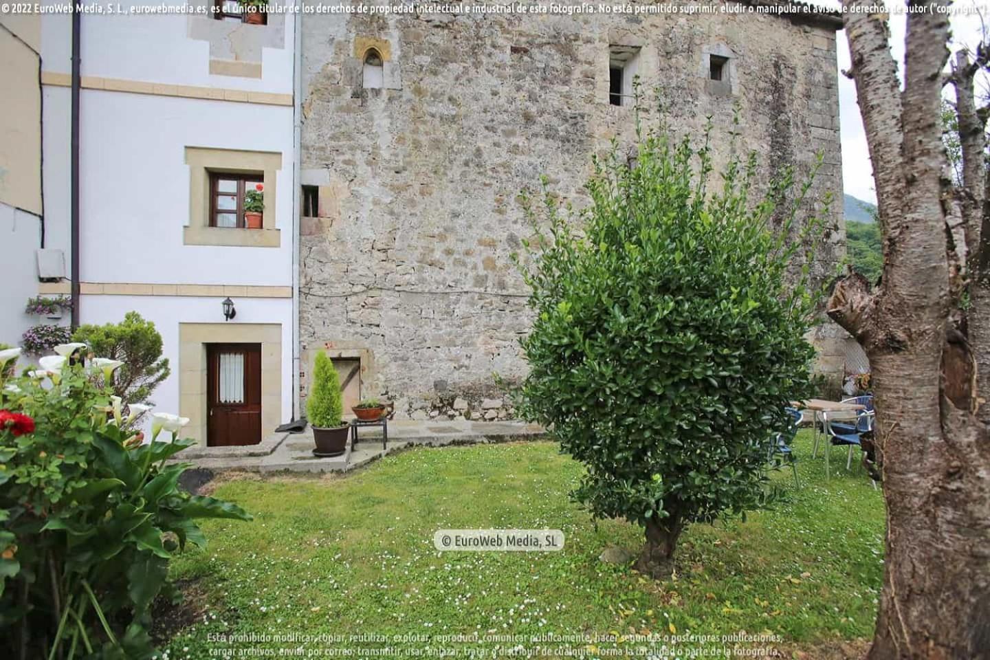 Casa Rural El Torrejon Arenas De Cabrales Exteriör bild