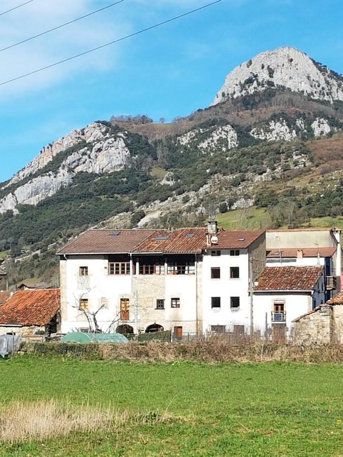Casa Rural El Torrejon Arenas De Cabrales Exteriör bild